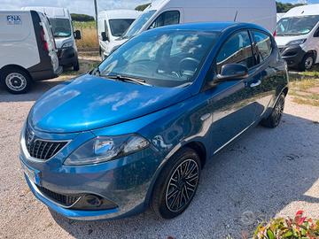 Lancia Ypsilon 1.0 FireFly 5 porte S&S Hybrid Gold
