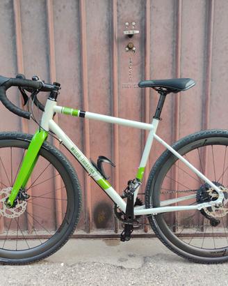 Gravel Wilier Jaroon (2023)