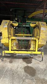 Trincia semovente Jhon Deere serie 7380