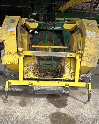 Trincia semovente Jhon Deere serie 7380