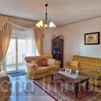 Appartamento con garage a Mascali