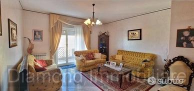 Appartamento con garage a Mascali