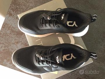 Scarpe tecnica YDA da passeggiata