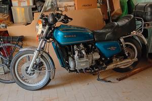 moto Honda glw 1000