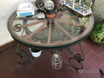 Tavolino in ferro battuto