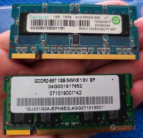 02 banchi di memoria ram DDR2 a 667Mz da 1Gb cad.