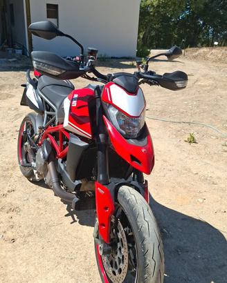 ducati hypermotard 950 