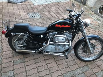 Harley Davidson 883