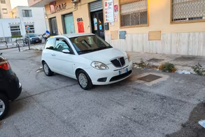Lancia Ypsilon 1400 GPL perfetta a poco prezzo