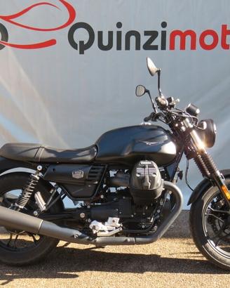 Moto Guzzi V7 III Night Pack
