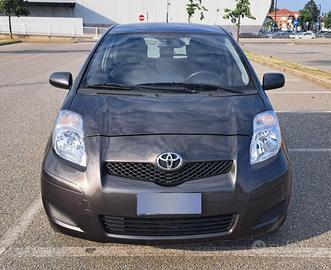 TOYOTA Yaris 1.0 3 Porte NOW del 2009