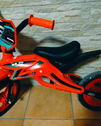 bici  bambino  motocross senza pedali 