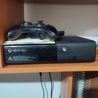 Xbox 360 con giochi e 2 controller