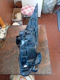 fanale anteriore sx usato per Peugeot 3008 2009
