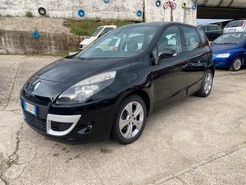 Renault Scenic Scénic X-Mod 1.5 dCi 110CV Luxe
