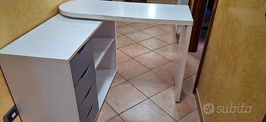 Scrivanie sovrapponibili con Cassetti e mensola