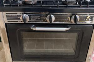 Forno a gas e piano cottura +Roll Tank Fiamma