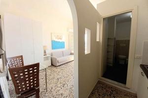 Monolocale vista mare