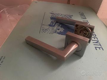 3 maniglie per porta in  alluminio spazzolato