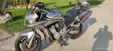 Yamaha Fazer 1000 incidentata -motore&ciclisti. OK