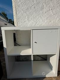 Mobile legno ￼bianco a 4 vani con sportello