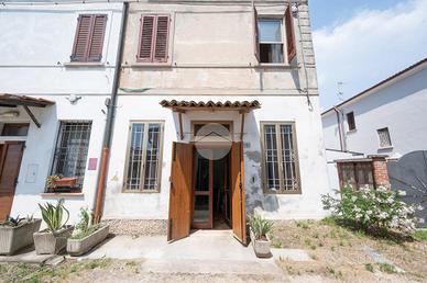 CASA INDIPENDENTE A CURTATONE