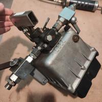 Pompa manuale oleodinamica a doppio effetto