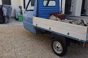 Piaggio Ape TM P 703