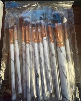 16 Pezzi Set Pennelli Trucco Professionale