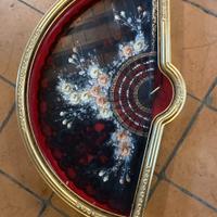 ventaglio spagnolo in cornice dorata