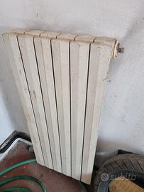 Termosifone in ghisa smontato