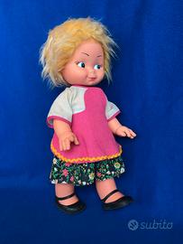 Bambola FIBA capelli gialli