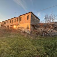 Oriago casa rurale con 6200mq di terreni