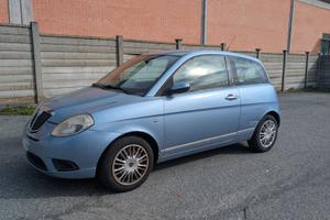 Lancia y - 2007 benzina - ok neopatentati