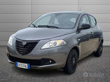 Lancia Ypsilon 1.2 69 cv Silver