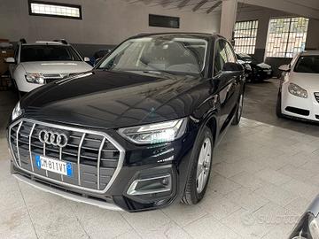Audi Q5 40 TDI 204 CV quattro S tronic Identity Bl