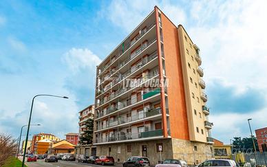 AMPIO TRILOCALE RISTRUTTURATO CON TERRAZZO