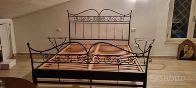 Letto cantori con comodini in ferro battuto