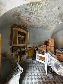 Magazzino da ristrutturare