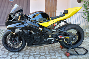Suzuki GSXR 1000 K6 Pista immatricolato