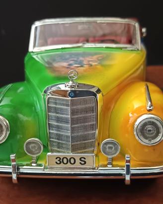 Mercedes-Benz 300S 1955 scala 1:18