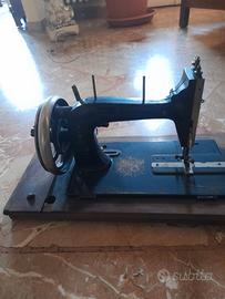 macchina da cucire della nonna prima metà del 900
