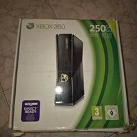 Console Xbox 360 + giochi e accessori