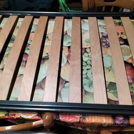 materasso Memory e rete con doghe 