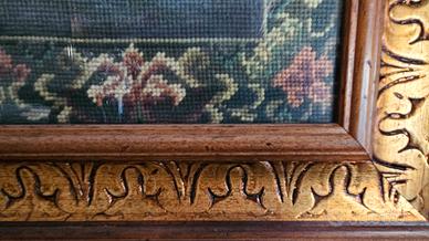 Quadro a mezzopunto, cornice intagliata in legno d