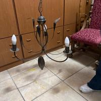 Lampadari in ferro battuto