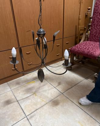 Lampadari in ferro battuto