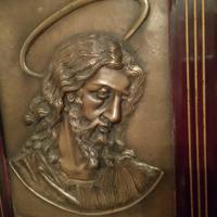 scultura in bronzo. Gesù.