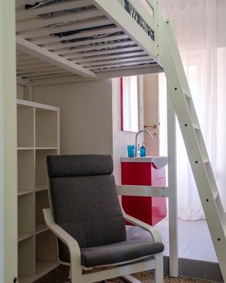 Stanza con bagno privato vicino Piazza Bologna