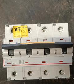 interruttore magnetotermico BTicino  100 ampere 